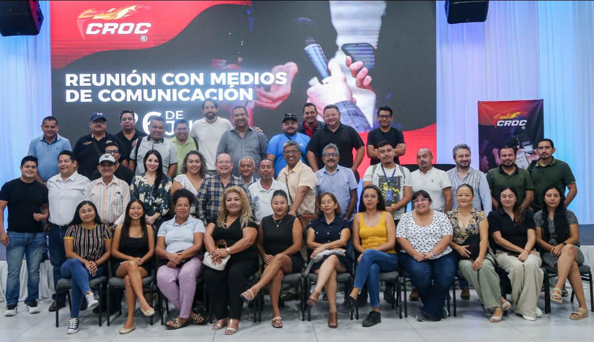  SE LLEVO A CABO LA CONVIVENCIA CON LAS COMPAÑERAS Y COMPAÑEROS DE DIFERENTES MEDIOS DE COMUNICACIÓN, EN LA REUNIÓN QUE SE ORGANIZÓ EN LAS INSTALACIONES DE CROC CANCÚN,